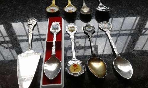 ASSORTED SPOON COLLECTION.